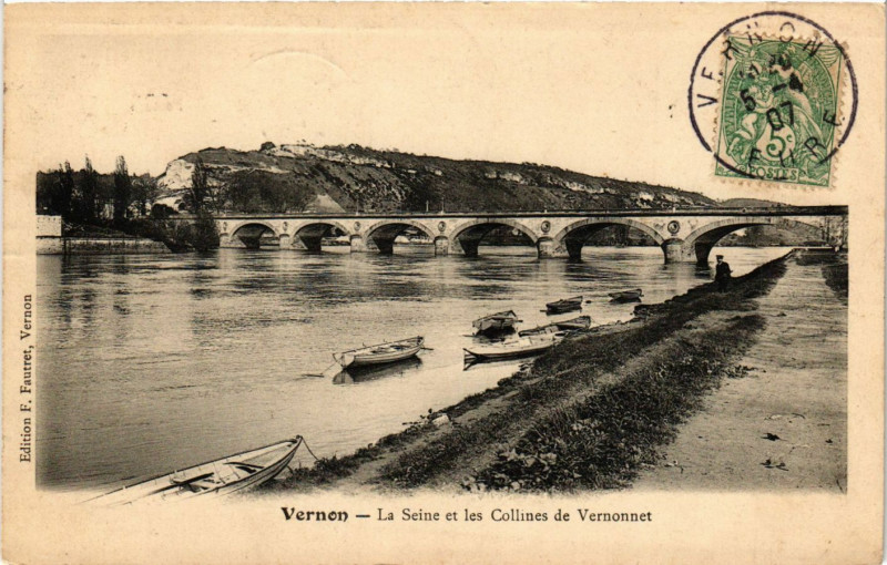 Carte postale ancienne Vernon - La Seine et les Collines de Vernonnet à Vernon