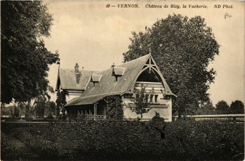 Carte postale ancienne Vernon - Chatau de Bizy la Vacherie à Vernon