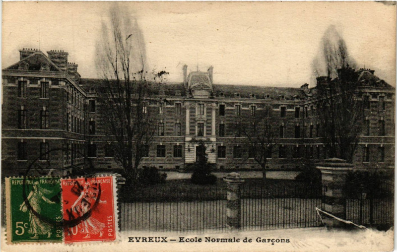 Carte postale ancienne Evreux - Ecole Normale de Garcons à Évreux