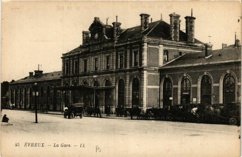 Carte postale ancienne Evreux - La Gare à Évreux