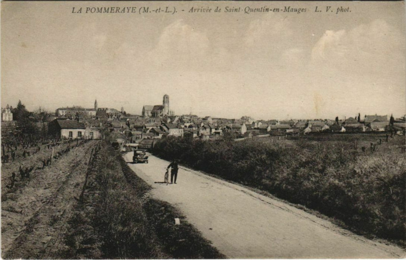 Carte postale ancienne La Pommeraye Arrivee de Saint-Quentin-en-Mauges