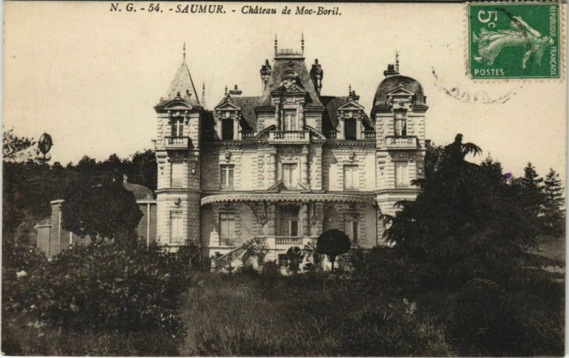 Carte postale ancienne Saumur Chateau de Moe-Boril à Saumur