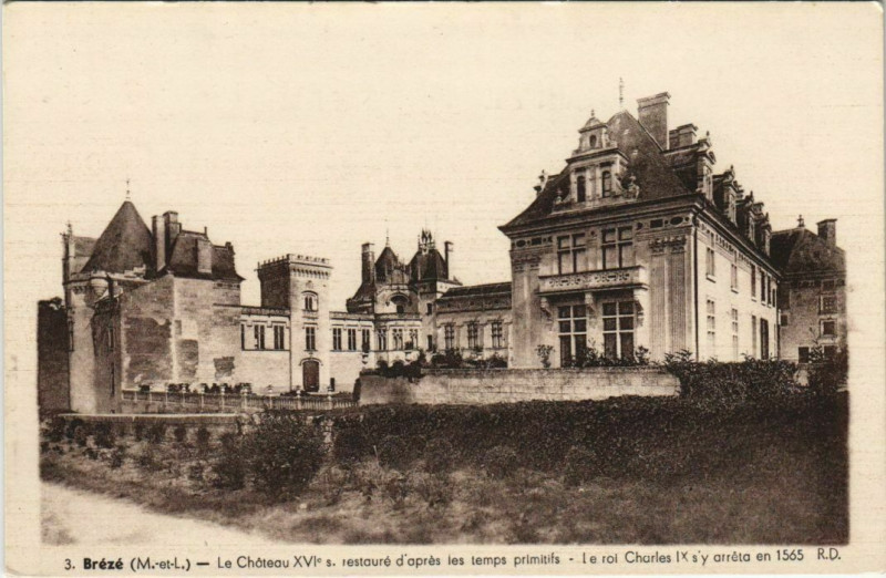 Carte postale ancienne Breze Le Chateau restaure d'apres les temps primitis