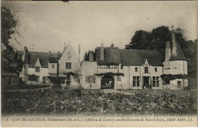 Carte postale ancienne Saumur Chateau de Launay à Saumur
