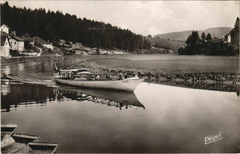 Carte postale ancienne Villers-le-Lac Le Doubs a Chaillexon à Villers-le-Lac