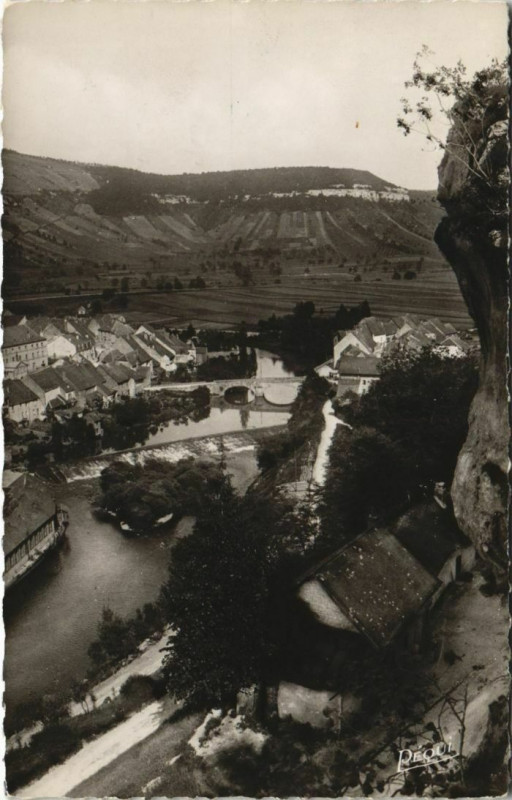 Carte postale ancienne Ornans Sous la Roche Founieche à Ornans