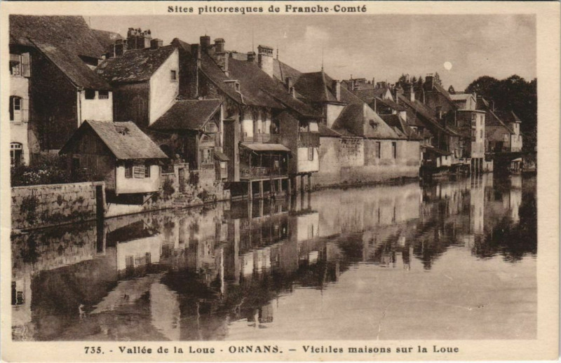 Carte postale ancienne Ornans Vieilles Maisons sur la Loue à Ornans