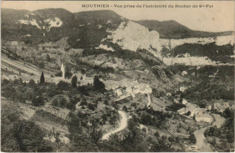 Carte postale ancienne Mouthier-Haute-Pierre Vue Panoramique à Mouthier-Haute-Pierre