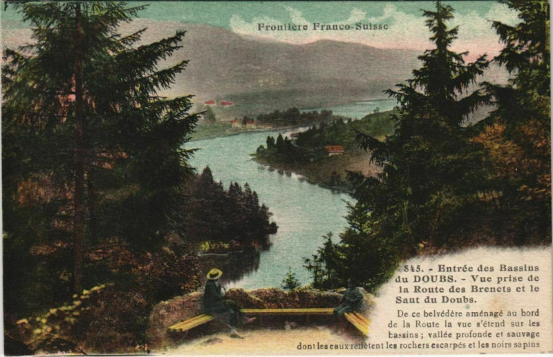 Carte postale ancienne Entree des Bassins du Doubs - Vue prise de la Route des Brenets à Doubs