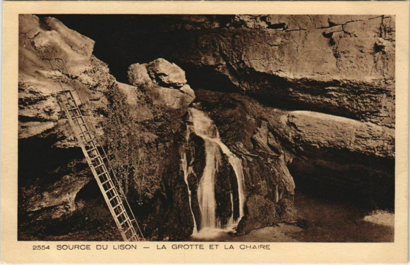 Carte postale ancienne Nans-sous-Sainte-Anne Source du Lison - La Grotte et la Chaire à Nans-sous-Sainte-Anne