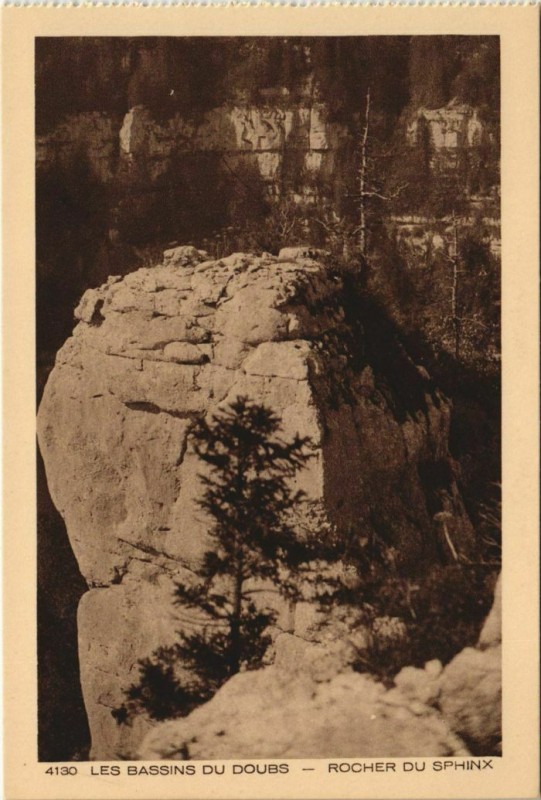 Carte postale ancienne Les Bassins du Doubs - Rocher du Sphinx à Doubs