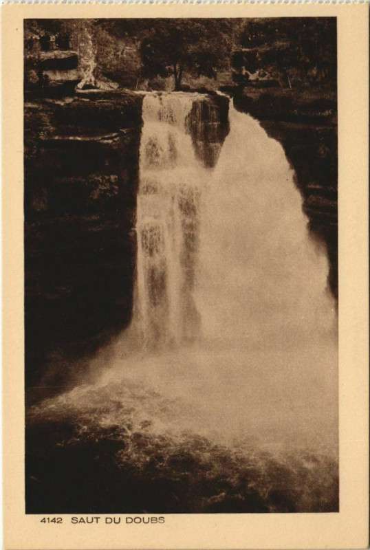 Carte postale ancienne Saut du Doubs à Doubs