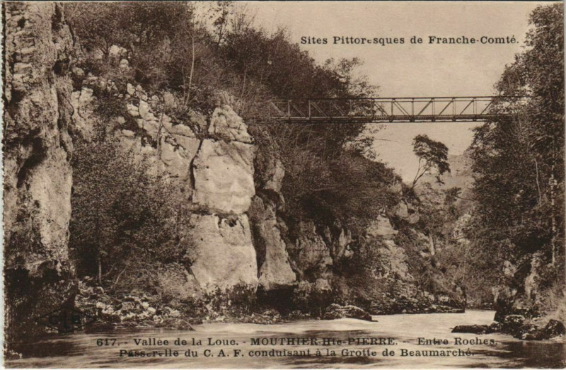 Carte postale ancienne Mouthier-Haute-Pierre Vallee de la Loue - Entre Roches à Mouthier-Haute-Pierre