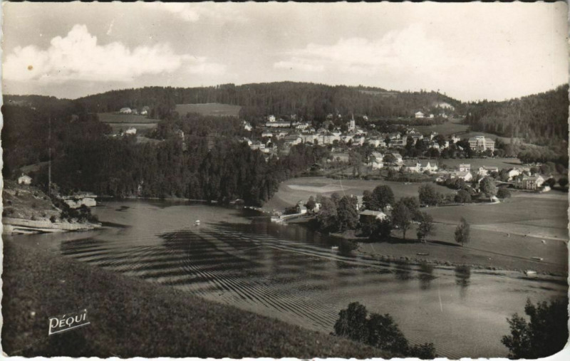 Carte postale ancienne Les Brenets Le Doubs - Vus de la Rive Francaise à Doubs