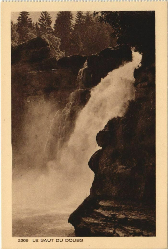 Carte postale ancienne Le Saut du Doubs à Doubs