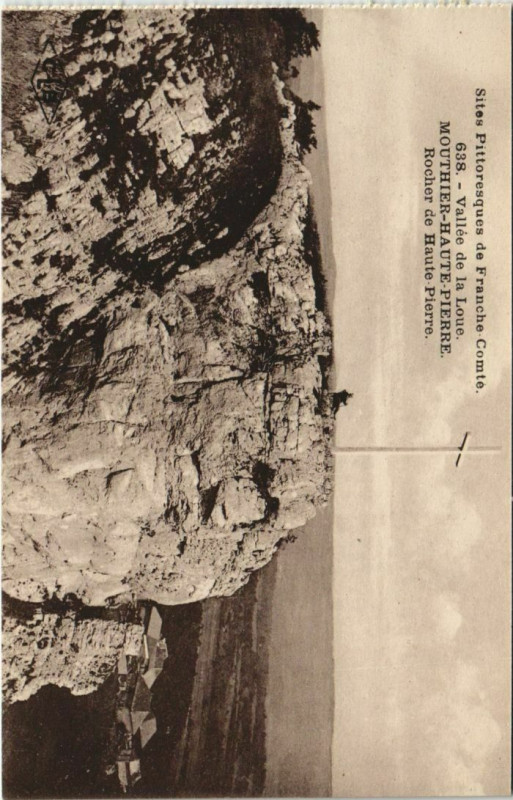 Carte postale ancienne Mouthier-Haute-Pierre Rocher de Haute-Pierre à Mouthier-Haute-Pierre