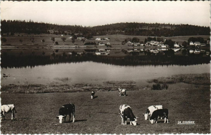 Carte postale ancienne Saint-Point et le Lac