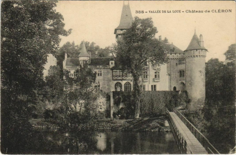 Carte postale ancienne Cleron Chateau de Cleron à Cléron