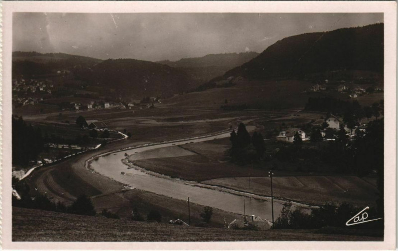 Carte postale ancienne Villers-le-Lac Lac-ou-Villers - Les Meandres du Doubs à Villers-le-Lac