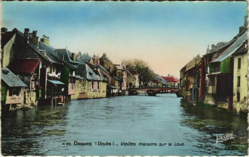 Carte postale ancienne Ornans Vieilles Maisons sur la Loue à Ornans