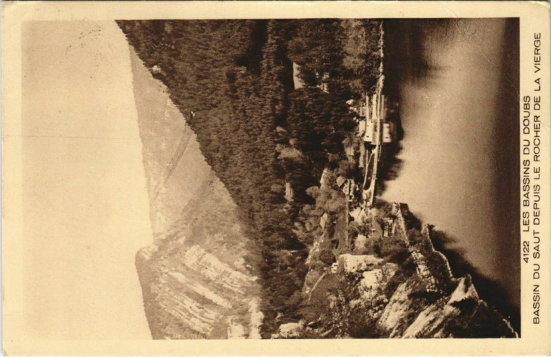 Carte postale ancienne Bassins du Doubs - Bassin du Saut depuis le Rocher de la Vierge à Doubs