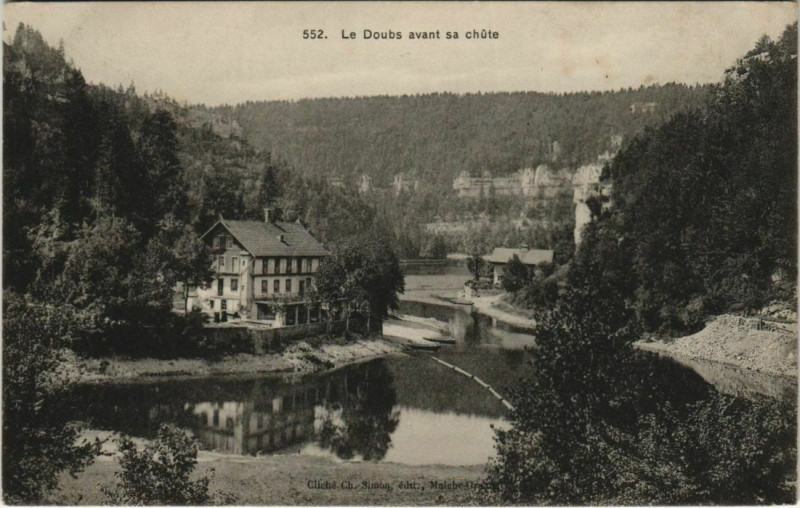Carte postale ancienne Le Doubs avant sa Chute à Doubs