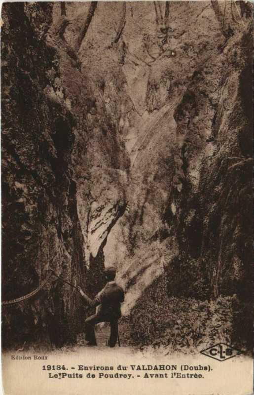 Carte postale ancienne Valdahon Environs - Le Puits de Poudrey - Avanat l'Entree à Valdahon