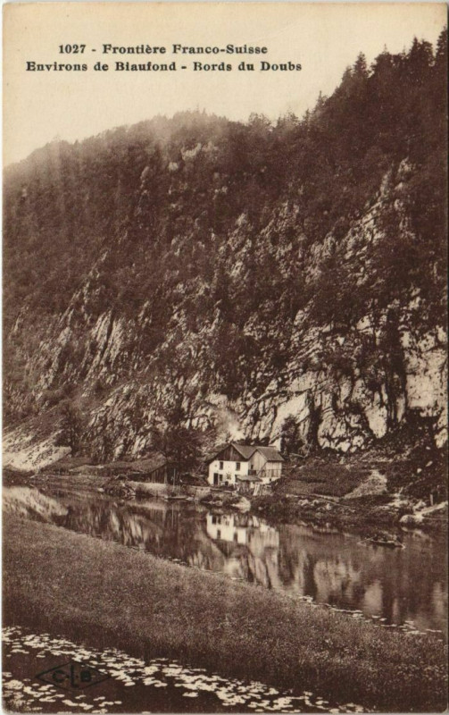 Carte postale ancienne Biaufond Environs - Bords du Doubs à Doubs