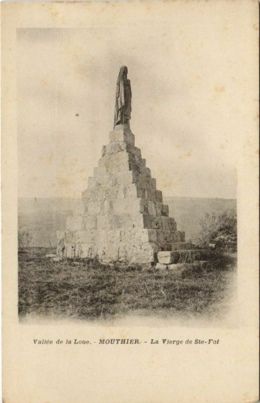 Carte postale ancienne Mouthier-Haute-Pierre La Vierge de Sainte-Fot à Mouthier-Haute-Pierre