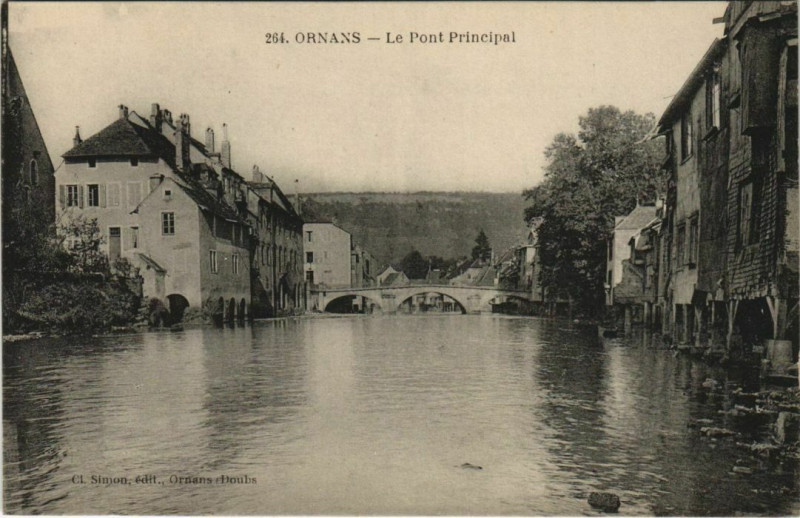 Carte postale ancienne Ornans Le Pont Principal à Ornans