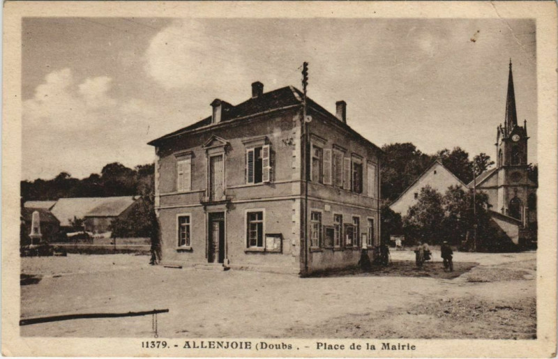Carte postale ancienne Allenjoie Place de la Mairie à Allenjoie