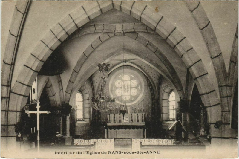 Carte postale ancienne Nans-sous-Sainte-Anne Interieur de l'Eglise à Nans-sous-Sainte-Anne