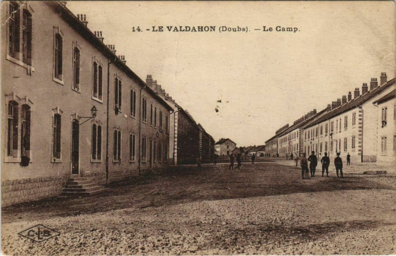 Carte postale ancienne Valdahon Le Camp à Valdahon
