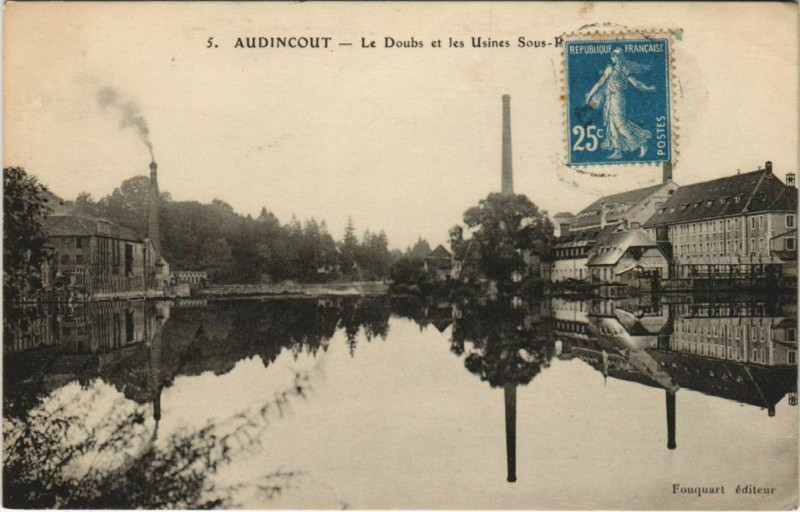 Carte postale ancienne Audincourt Le Doubs et les Usines à Audincourt