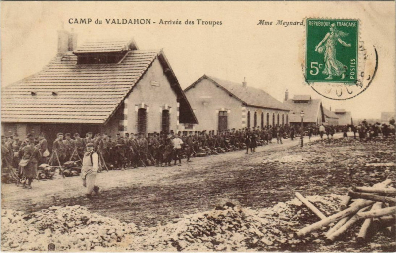 Carte postale ancienne Valdahon Camp du Valdahon - Arrivee des Troupes à Valdahon
