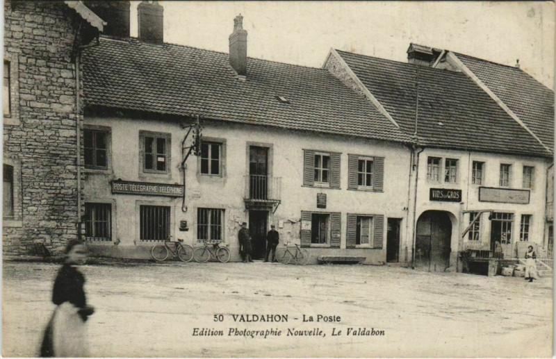 Carte postale ancienne Valdahon La Poste à Valdahon