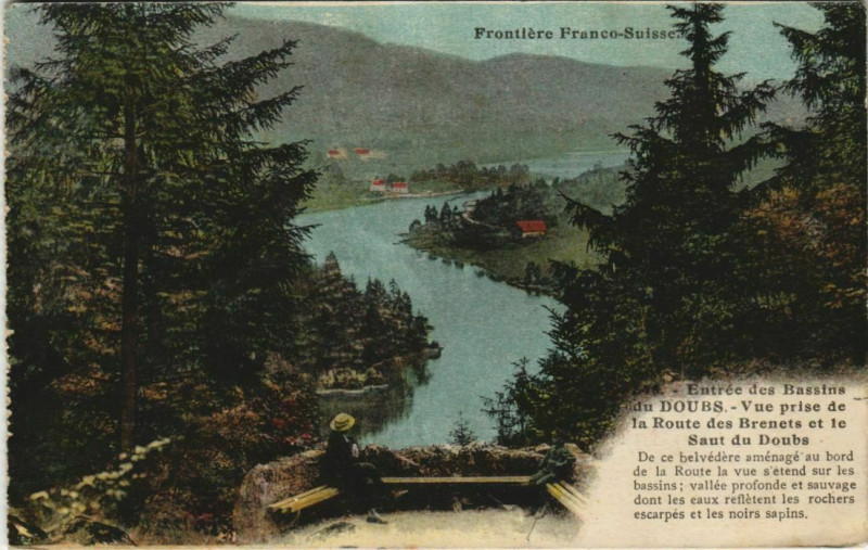 Carte postale ancienne Entree des Bassins du Doubs - Vue prise de la Route des Brenets à Doubs