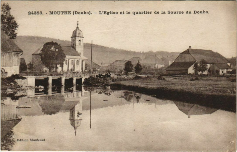 Carte postale ancienne Mouthe L'Eglise et le Quartier de la Source de Doubs à Mouthe