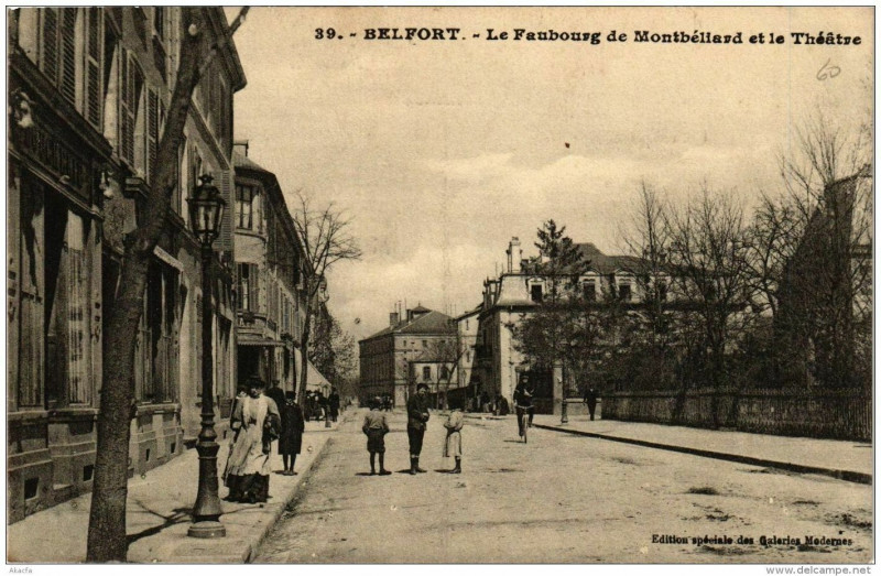 Carte postale ancienne Belfort Le Faubourg de Montbéliard et le Théatre à Belfort