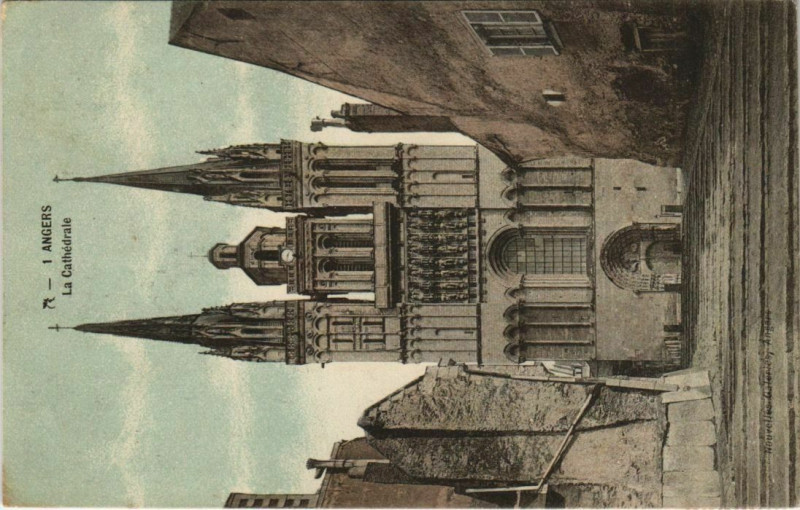 Carte postale ancienne Angers La Cathedrale à Angers