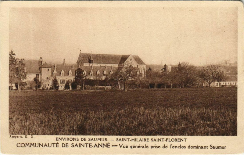 Carte postale ancienne Env. De Saumur Communaute de Saint-Anne à Saumur