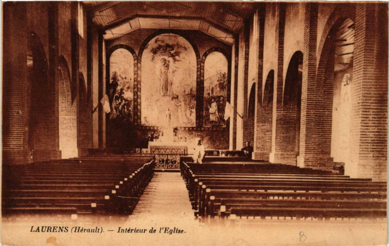 Carte postale ancienne Laurens Intérieur de l'Eglise à Laurens