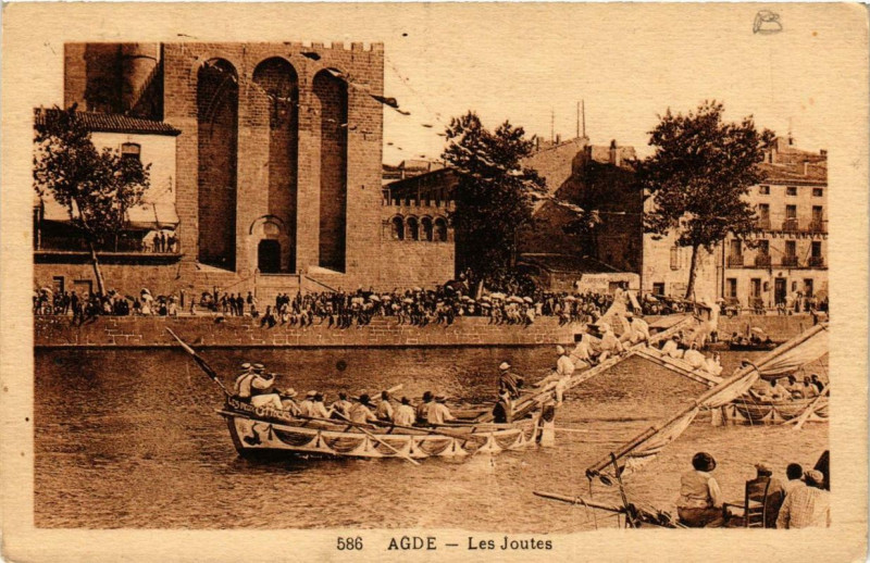 Carte postale ancienne Agde Les Joutes à Agde
