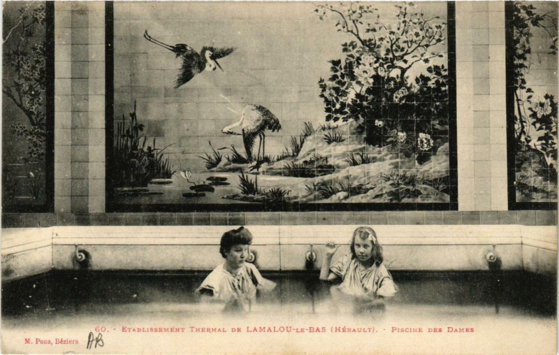 Carte postale ancienne Lamalou-les-Bains Etabl. Thermal Piscine des Dames à Lamalou-les-Bains