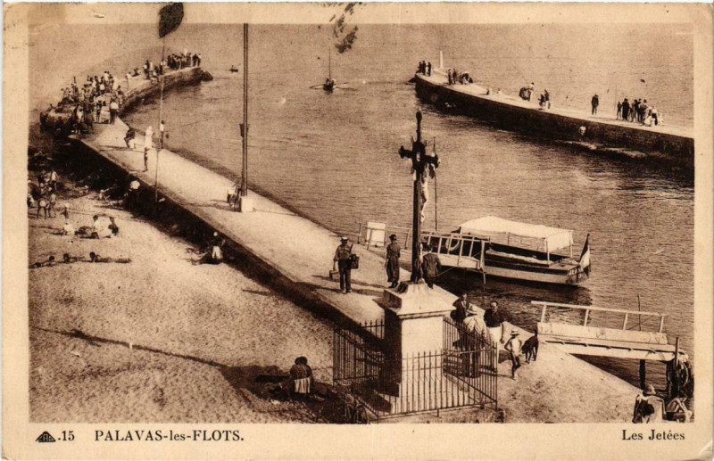 Carte postale ancienne Palavas-les-Flots Les Jetées à Palavas-les-Flots