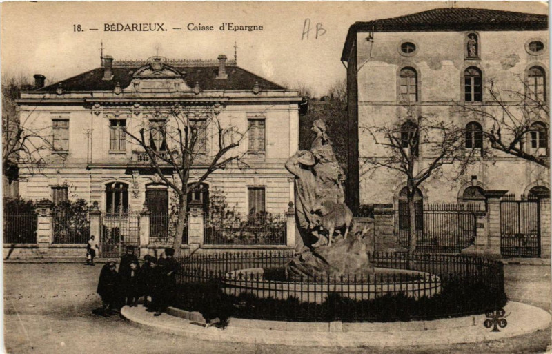 Carte postale ancienne Bedarieux Caisse d'Epargne à Bédarieux