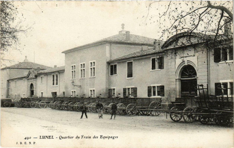 Carte postale ancienne Lunel Quartier du Train des Equipages à Lunel