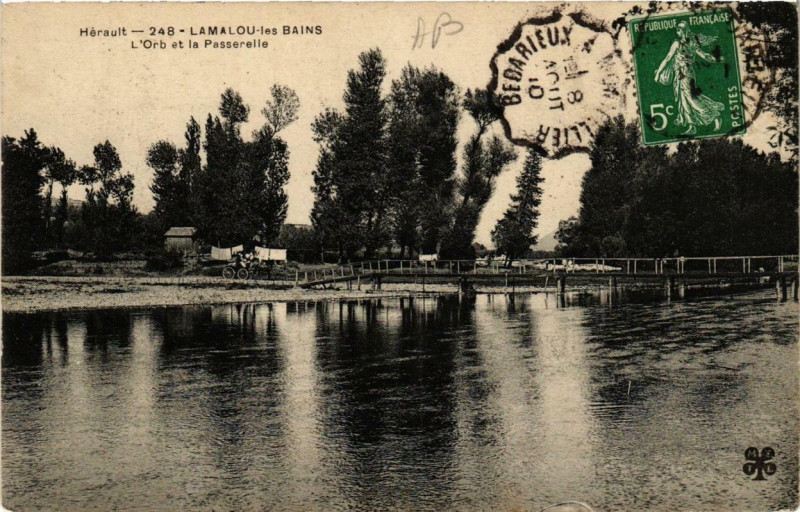 Carte postale ancienne Lamalou-les-Bains L'Orb et la Passerelle à Lamalou-les-Bains