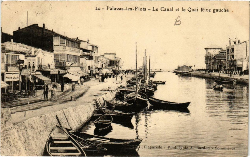 Carte postale ancienne Palavas-les-Flots Le Canal et le Quai Rive gauche à Palavas-les-Flots