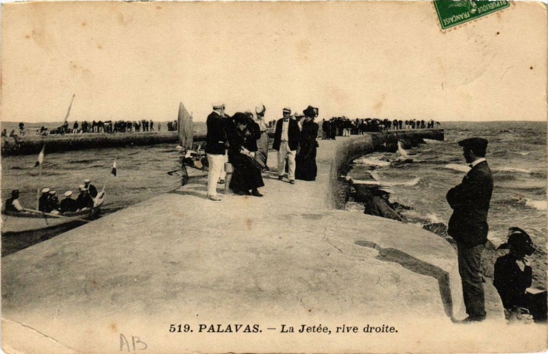 Carte postale ancienne Palavas-les-Flots La Jetée rive droite à Palavas-les-Flots